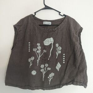 Sister Nettle Linen Top